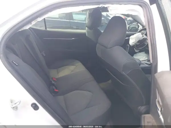 4T1C11AK1NU060252 2022 TOYOTA CAMRY - Image 8