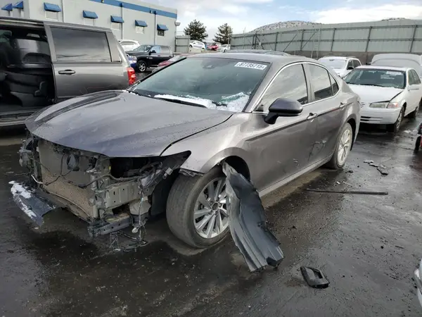 4T1C11AK1NU066455 2022 TOYOTA CAMRY - Image 1