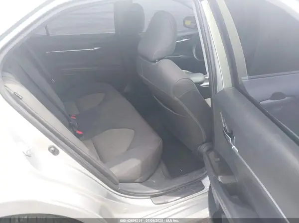 4T1C11AK1NU072868 2022 TOYOTA CAMRY - Image 8