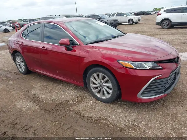 4T1C11AK1NU620691 2022 TOYOTA CAMRY - Image 1