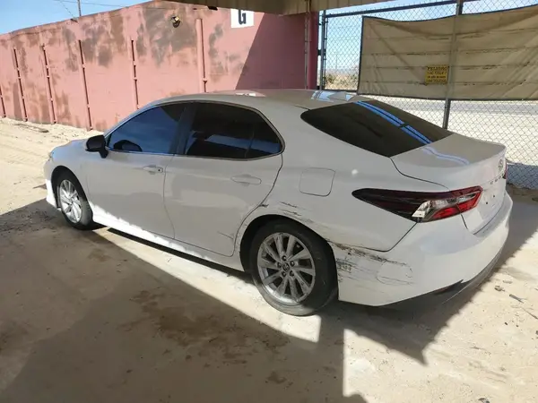 4T1C11AK1NU625115 2022 TOYOTA CAMRY - Image 2