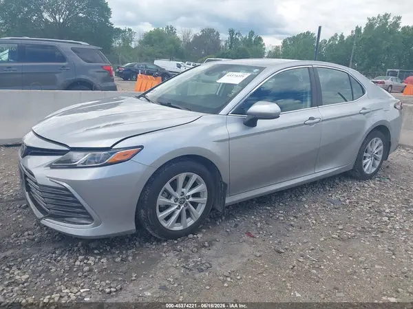 4T1C11AK1NU631206 2022 TOYOTA CAMRY - Image 2