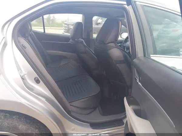 4T1C11AK1NU631206 2022 TOYOTA CAMRY - Image 8