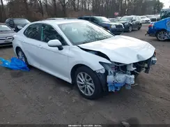 4T1C11AK1NU631481 2022 TOYOTA CAMRY