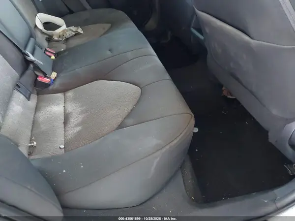 4T1C11AK1NU633473 2022 TOYOTA CAMRY - Image 8