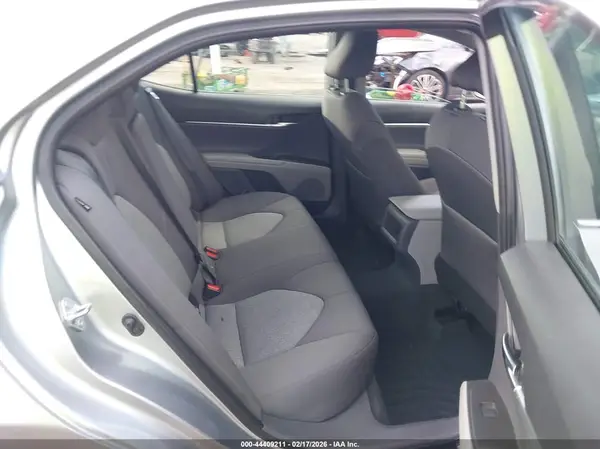 4T1C11AK1NU639693 2022 TOYOTA CAMRY - Image 8