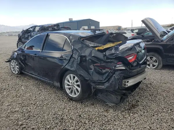 4T1C11AK1NU640651 2022 TOYOTA CAMRY - Image 2