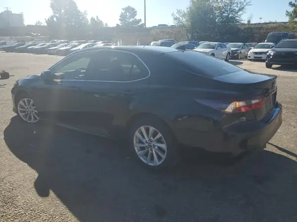 4T1C11AK1NU640956 2022 TOYOTA CAMRY - Image 2