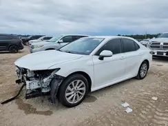 4T1C11AK1NU651195 2022 TOYOTA CAMRY
