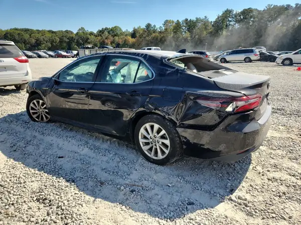 4T1C11AK1NU653111 2022 TOYOTA CAMRY - Image 2