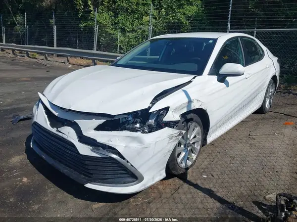 4T1C11AK1NU662696 2022 TOYOTA CAMRY - Image 2