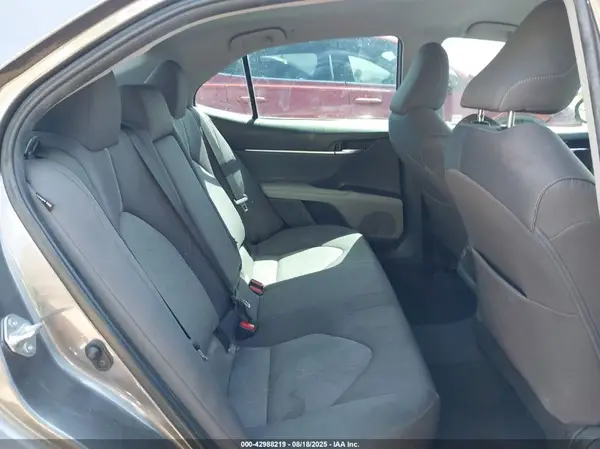 4T1C11AK1NU662701 2022 TOYOTA CAMRY - Image 8