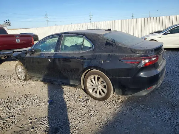 4T1C11AK1NU664819 2022 TOYOTA CAMRY - Image 2