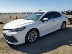 4T1C11AK1NU692748 2022 TOYOTA CAMRY