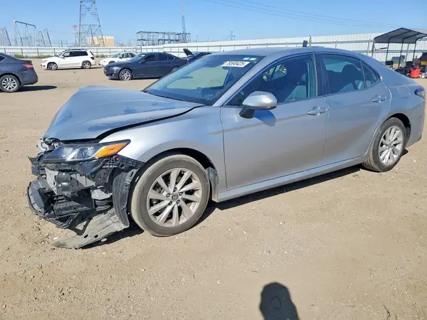4T1C11AK1NU713226 2022 TOYOTA CAMRY - Image 1