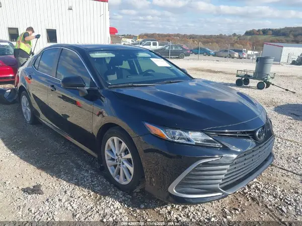 4T1C11AK1PU124079 2023 TOYOTA CAMRY - Image 1