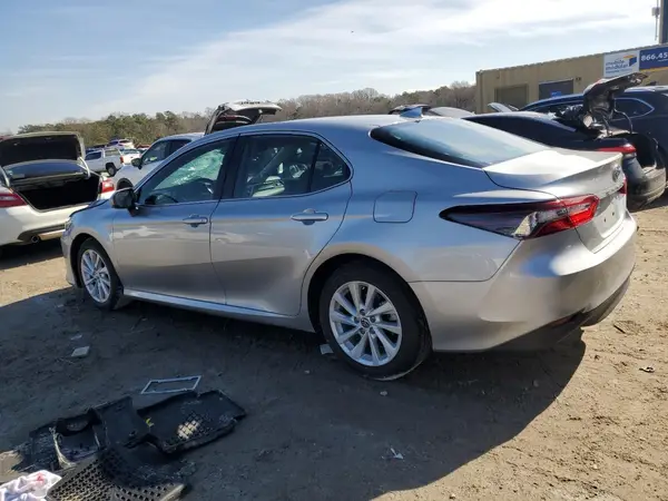 4T1C11AK1PU137804 2023 TOYOTA CAMRY - Image 2
