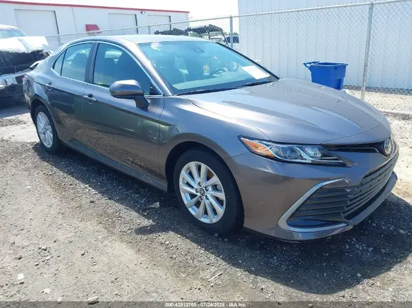 4T1C11AK1PU144798 2023 TOYOTA CAMRY - Image 1
