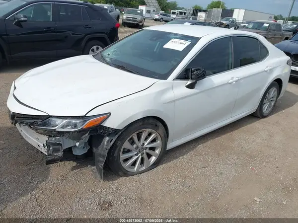 4T1C11AK1PU158085 2023 TOYOTA CAMRY - Image 2