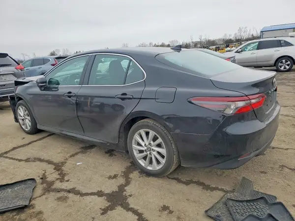 4T1C11AK1PU175940 2023 TOYOTA CAMRY - Image 2