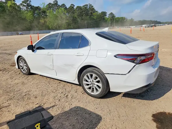 4T1C11AK1PU743913 2023 TOYOTA CAMRY - Image 2