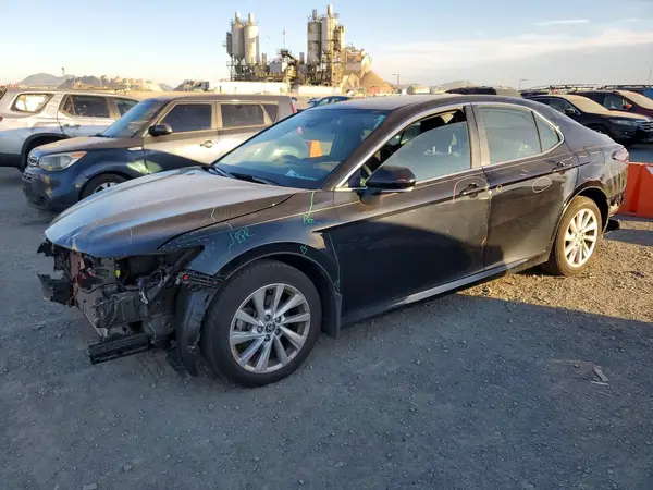 4T1C11AK1PU746102 2023 TOYOTA CAMRY - Image 1