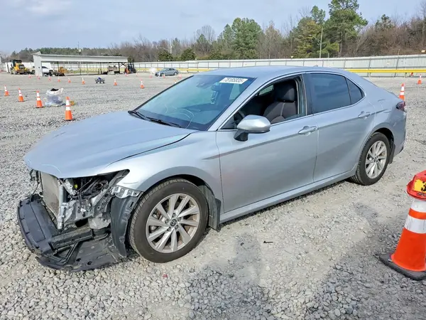 4T1C11AK1PU751039 2023 TOYOTA CAMRY - Image 1