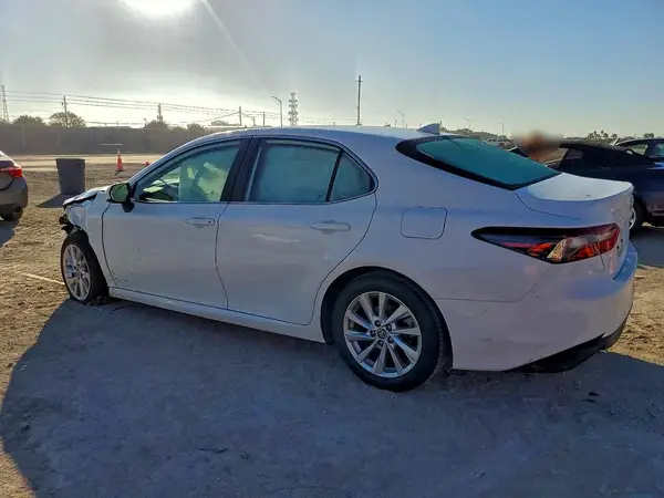 4T1C11AK1PU767922 2023 TOYOTA CAMRY - Image 2