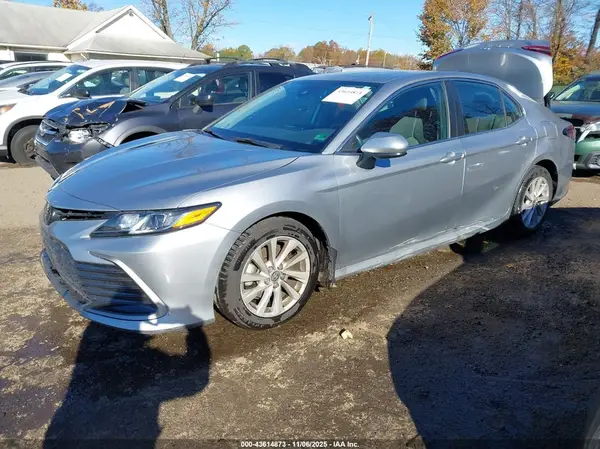 4T1C11AK1PU770965 2023 TOYOTA CAMRY - Image 2