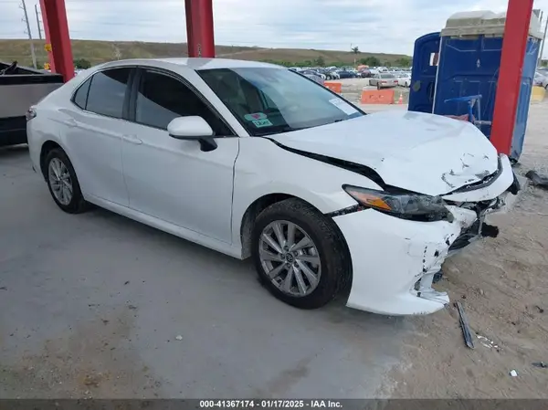 4T1C11AK1PU828993 2023 TOYOTA CAMRY - Image 1