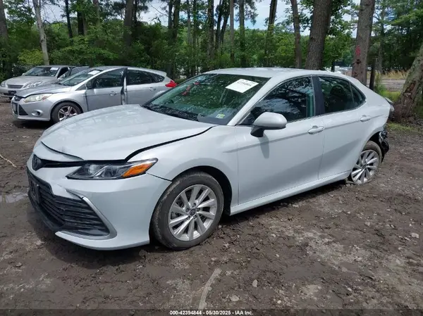 4T1C11AK1RU189338 2024 TOYOTA CAMRY - Image 2