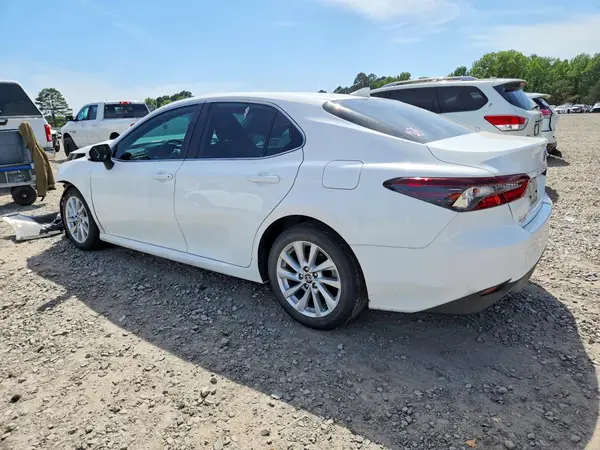4T1C11AK1RU189386 2024 TOYOTA CAMRY - Image 2