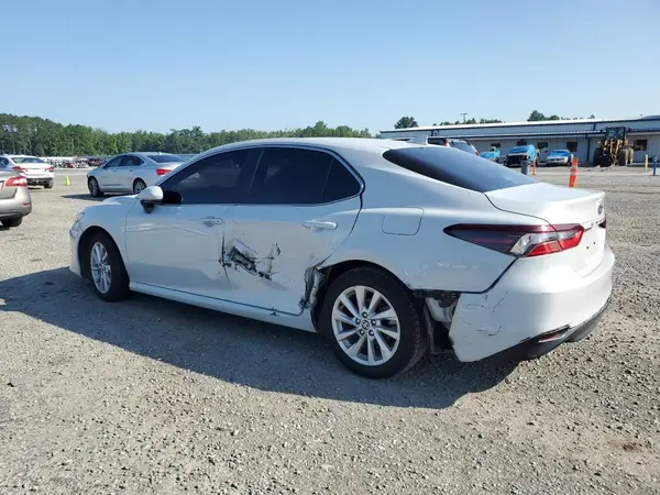 4T1C11AK1RU205618 2024 TOYOTA CAMRY - Image 2