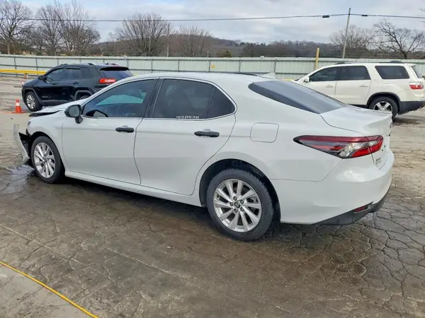 4T1C11AK1RU216151 2024 TOYOTA CAMRY - Image 2