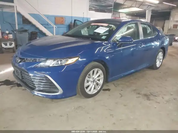 4T1C11AK1RU224492 2024 TOYOTA CAMRY - Image 2
