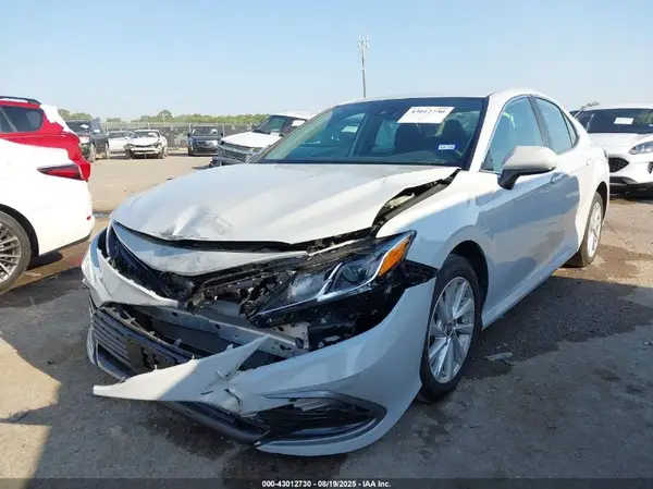 4T1C11AK1RU226016 2024 TOYOTA CAMRY - Image 2