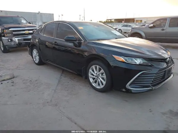 4T1C11AK1RU227182 2024 TOYOTA CAMRY - Image 1