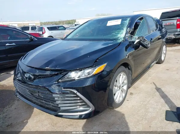 4T1C11AK1RU230812 2024 TOYOTA CAMRY - Image 2