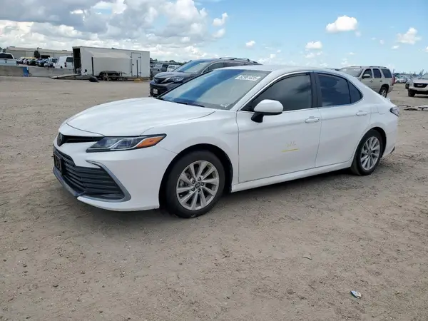4T1C11AK1RU235699 2024 TOYOTA CAMRY - Image 1