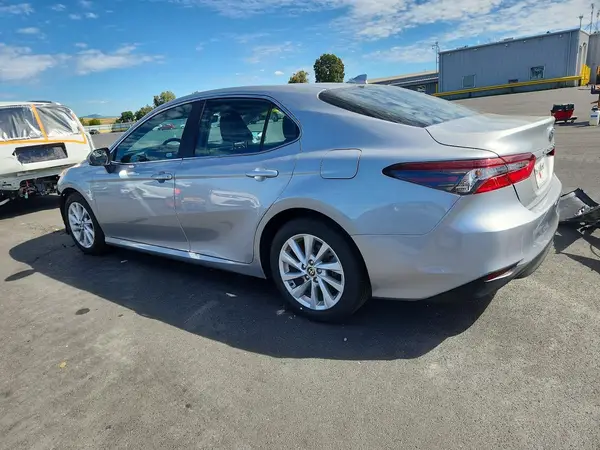 4T1C11AK1RU253426 2024 TOYOTA CAMRY - Image 2