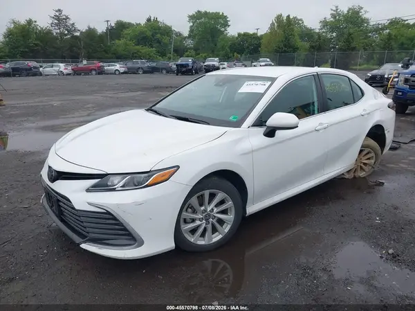 4T1C11AK1RU847756 2024 TOYOTA CAMRY - Image 2