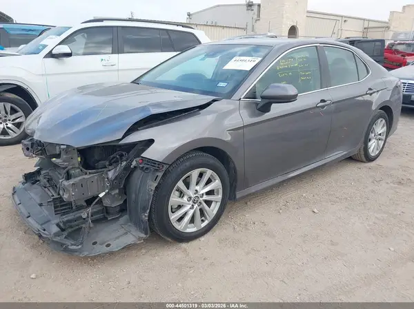 4T1C11AK1RU860376 2024 TOYOTA CAMRY - Image 2