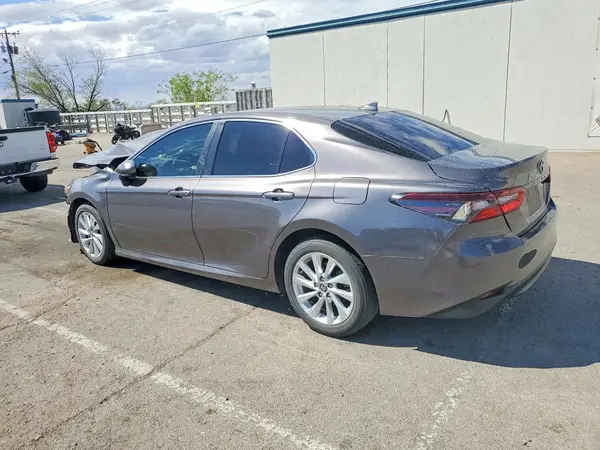 4T1C11AK1RU863701 2024 TOYOTA CAMRY - Image 2