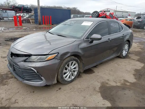 4T1C11AK1RU866940 2024 TOYOTA CAMRY - Image 2