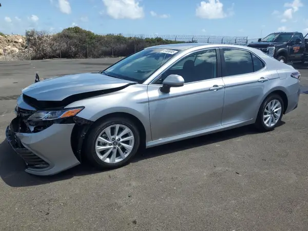 4T1C11AK1RU883799 2024 TOYOTA CAMRY - Image 1