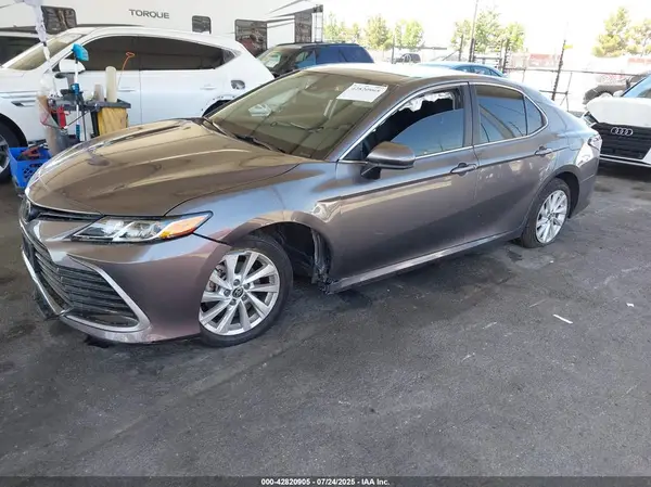 4T1C11AK1RU888792 2024 TOYOTA CAMRY - Image 2