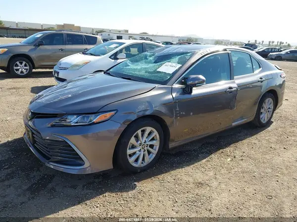 4T1C11AK1RU895516 2024 TOYOTA CAMRY - Image 2