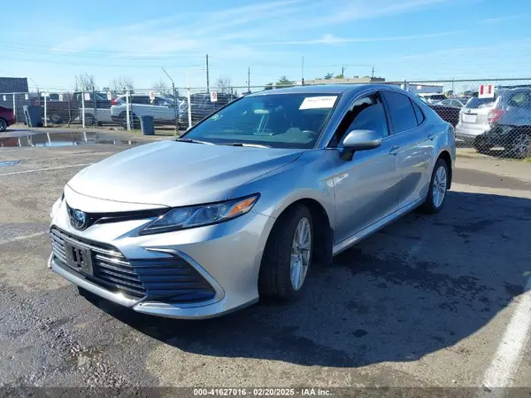 4T1C11AK1RU909270 2024 TOYOTA CAMRY - Image 2