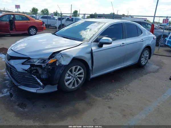 4T1C11AK1RU918227 2024 TOYOTA CAMRY - Image 2