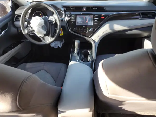 4T1C11AK2LU305136 2020 TOYOTA CAMRY - Image 8